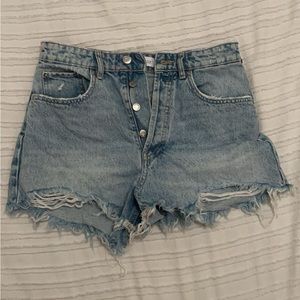 Light wash zara shorts